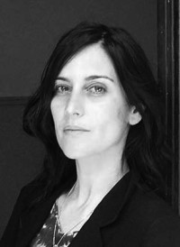 Photo de Ghislaine Herbéra en noir et blanc